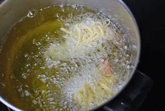spagetti-sarmalli-karides-tarifi-7